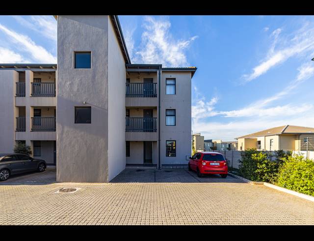2 BEDROOM APARTMENT FOR SALE IN PARKLANDS
